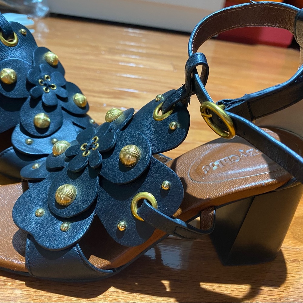 See By Chloe Women's Haya Floral Stud Block-Heel Sandals - Picture 14 of 16